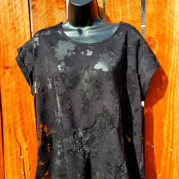 Apt. 9 Tops - Apt 9 Sheer Blouse Patterned